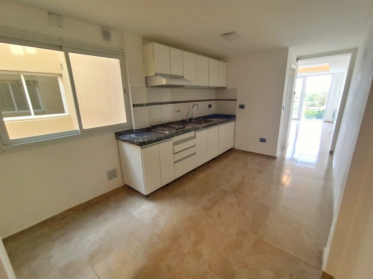 VENDO SEMIPISO 3 AMBIENTES EN SAN JOSE