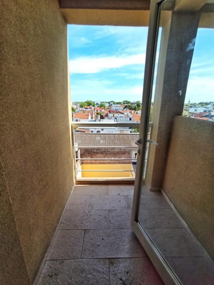 VENDO SEMIPISO 3 AMBIENTES EN SAN JOSE