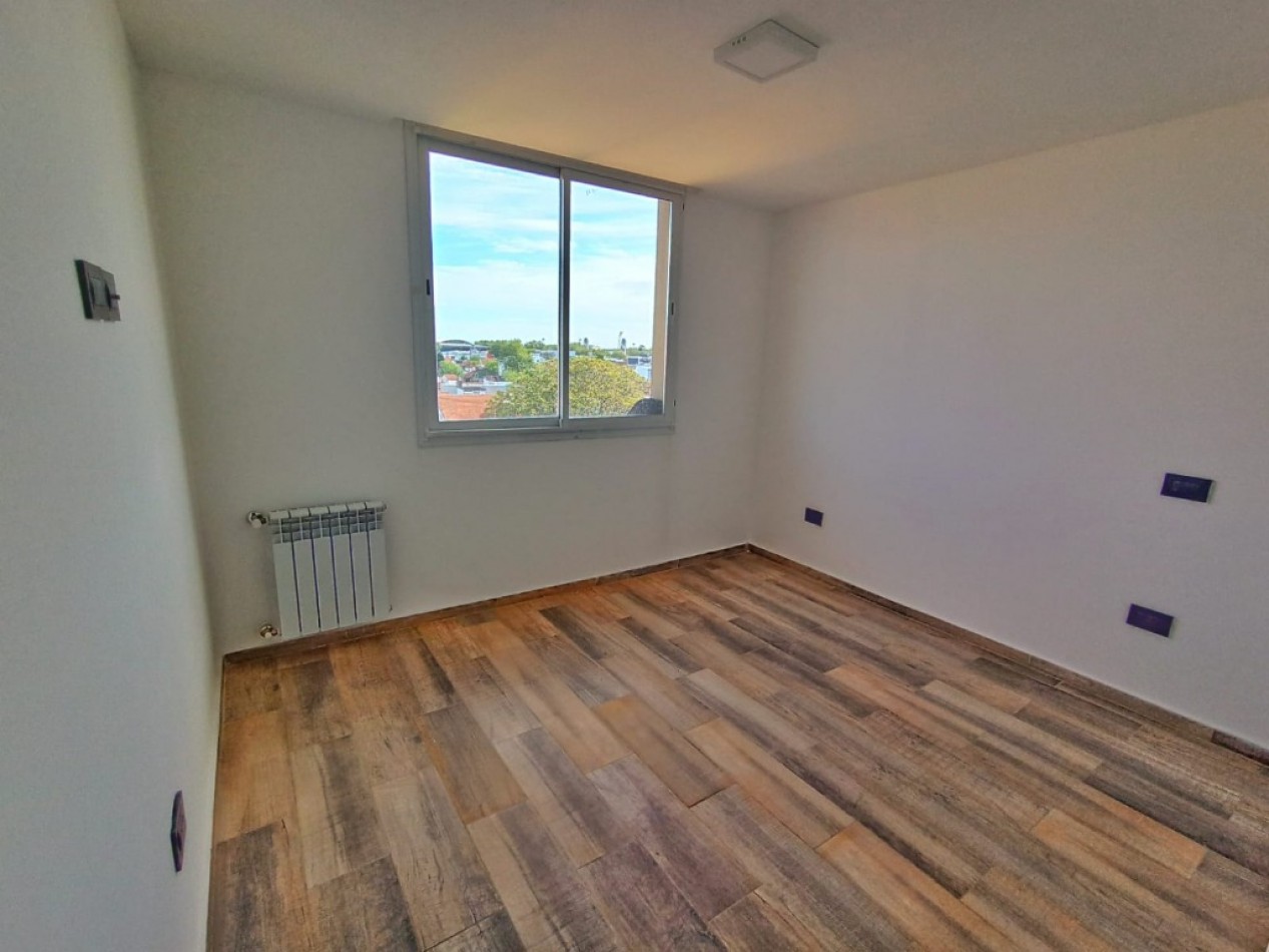 VENDO SEMIPISO 3 AMBIENTES EN SAN JOSE
