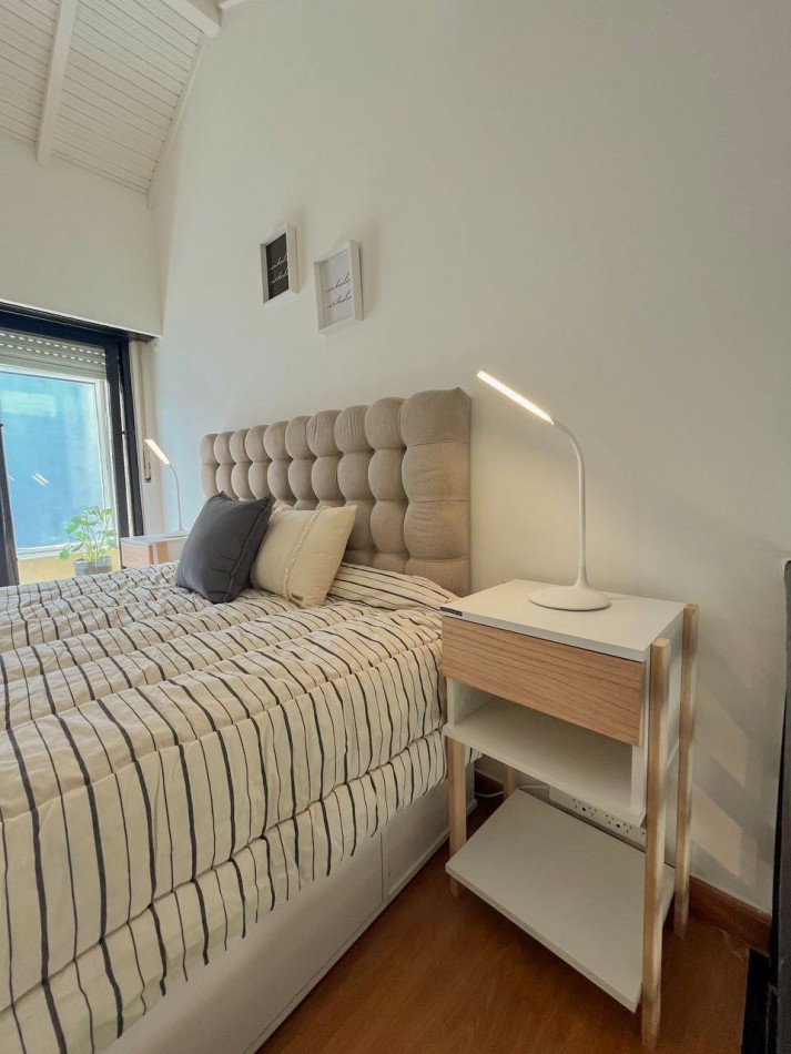 VENDO DUPLEX RECICLADO EN CAISAMAR - OPORTUNIDAD