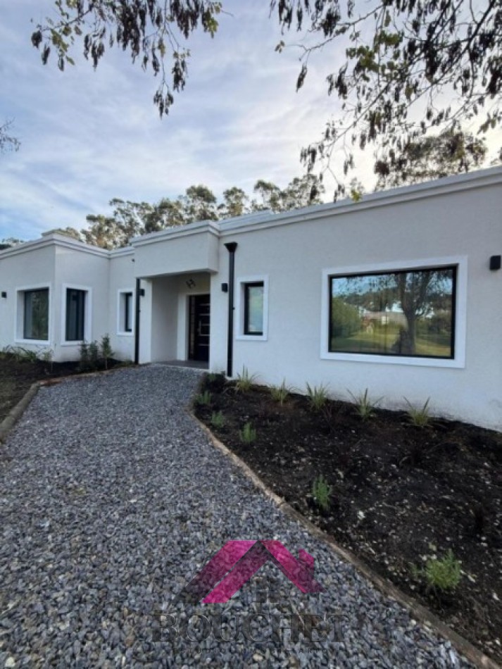CASA EN VENTA EN BARRIO PRIVADO BARRANCAS DE SAN BENITO | PLAYA LOS LOBOS