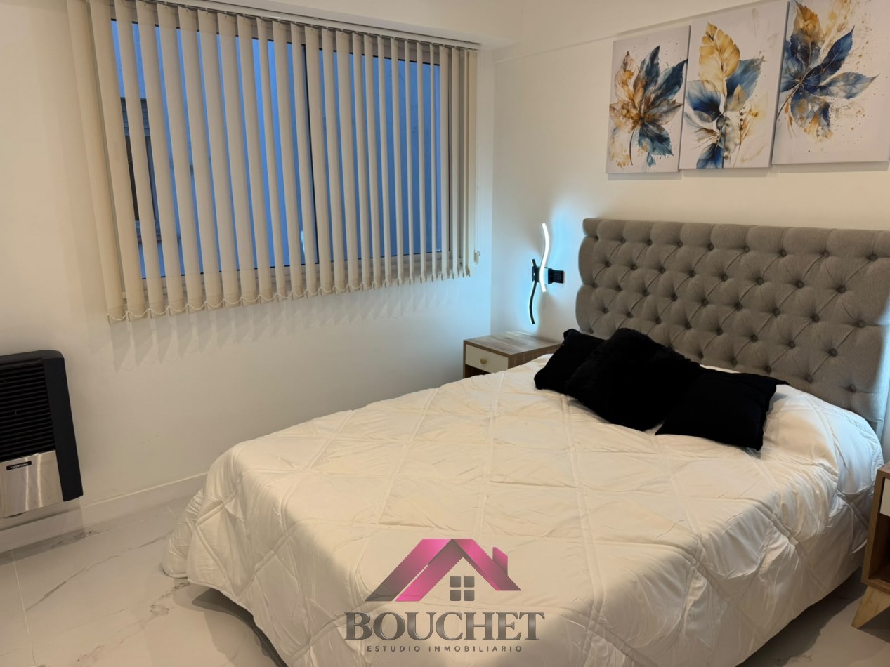 DEPARTAMENTO 3 AMBIENTES A LA CALLE CON BALCON EN VENTA | PLAZA COLON 