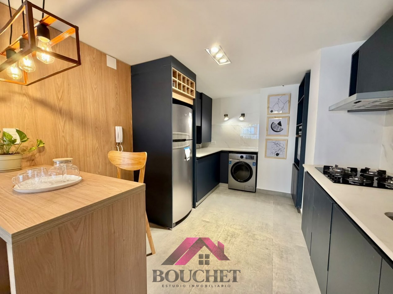 DEPARTAMENTO 3 AMBIENTES A LA CALLE CON BALCON | PLAZA COLON 