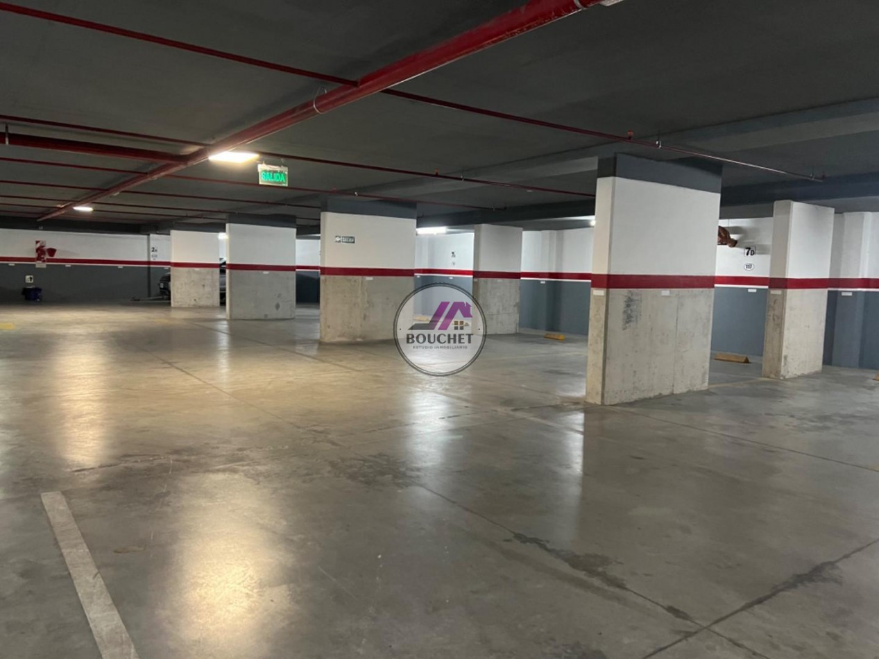 VENDO DEPARTAMENTO 2 AMBIENTES CON COCHERA NOVECCENTO