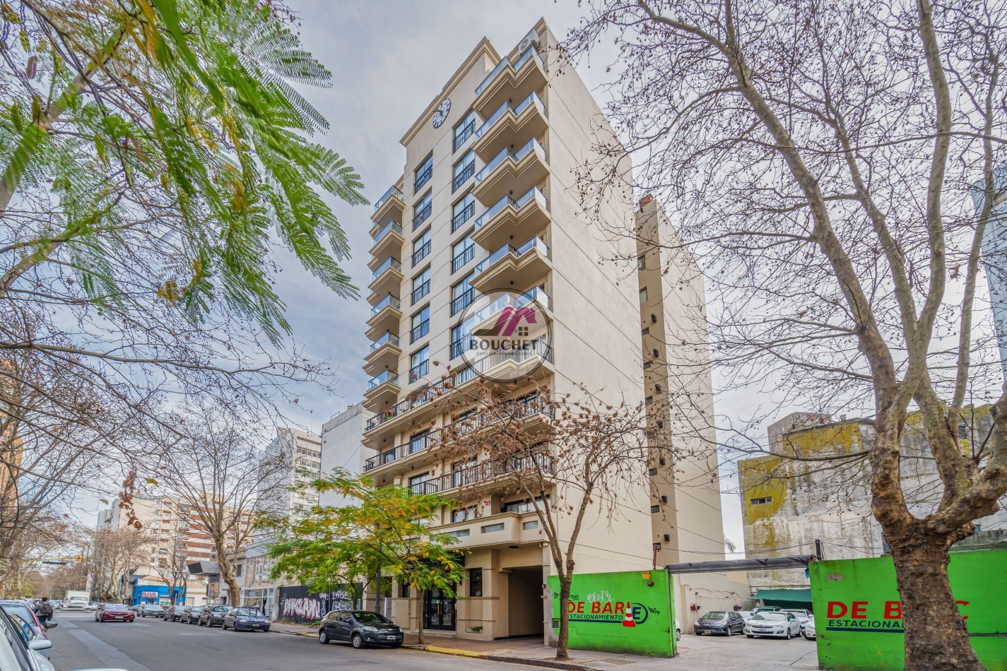 VENDO DEPARTAMENTO 2 AMBIENTES CON COCHERA EN PLAZA MITRE