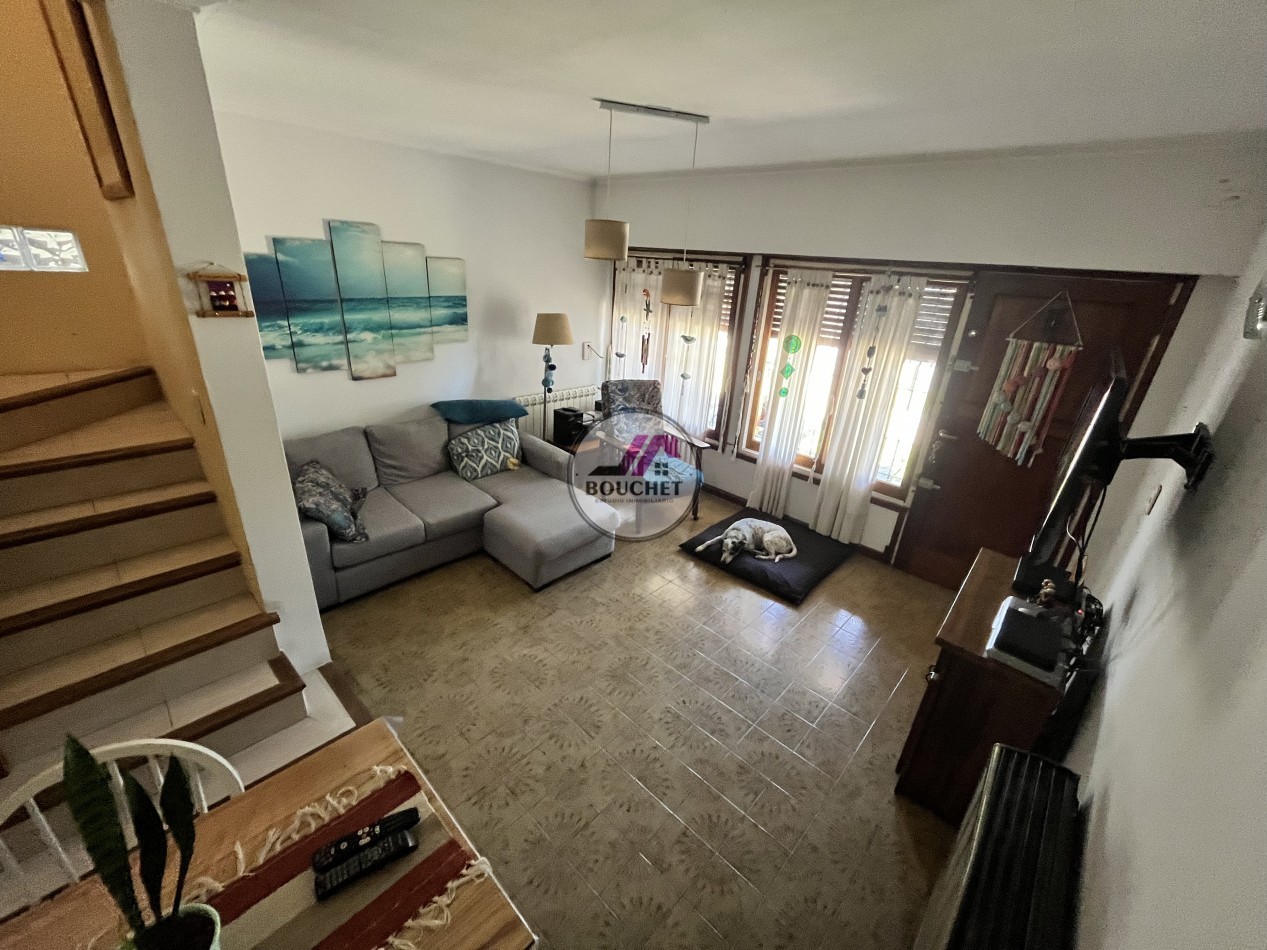 CHALET 5 AMBIENTES, GARAGE QUINCHO DOBLE Y JARDIN EN VENTA | PUNTA MOGOTES