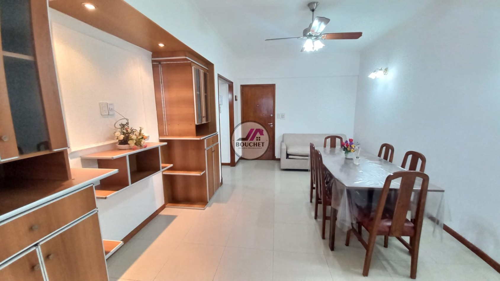 VENDO DEPARTAMENTO 2 AMBIENTES A LA CALLE CON BALCON