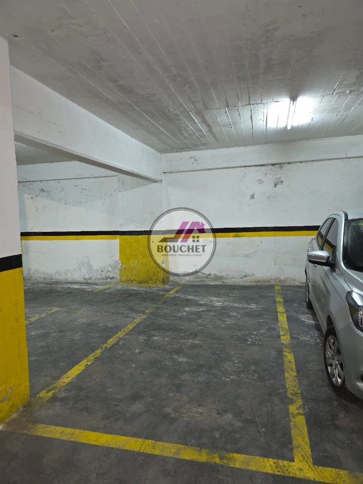 DEPARTAMENTO 2 AMBIENTES A LA CALLE BALCON Y COCHERA EN VENTA | LA PERLA