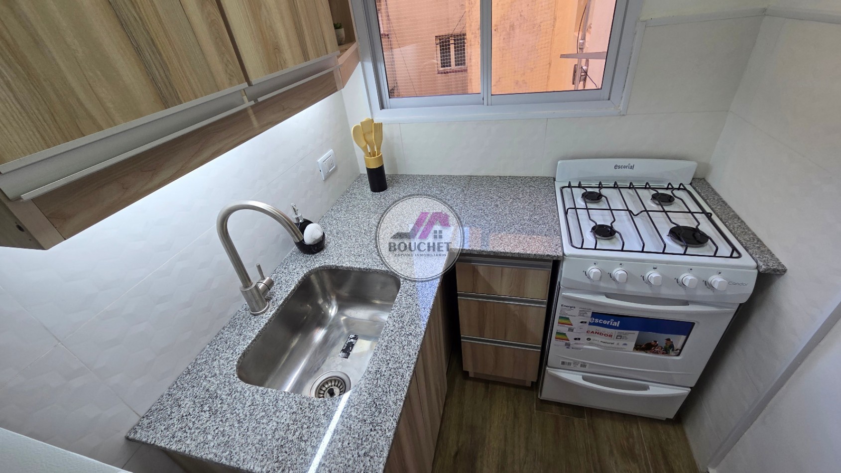 DEPARTAMENTO 2 AMBIENTES LATERAL LUMINOSO EN VENTA | CENTRO