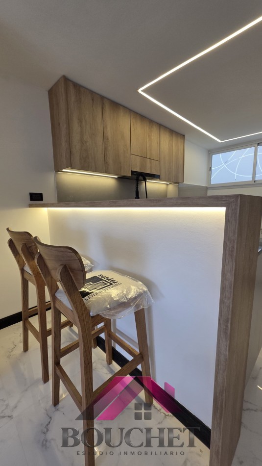DEPARTAMENTO 3 AMBIENTES RECICLADO CON BALCON EN VENTA | PLAZA COLON