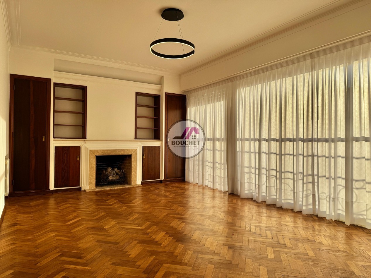 VENDO DEPARTAMENTO 4 AMBIENTES CON BAULERA Y BALCON