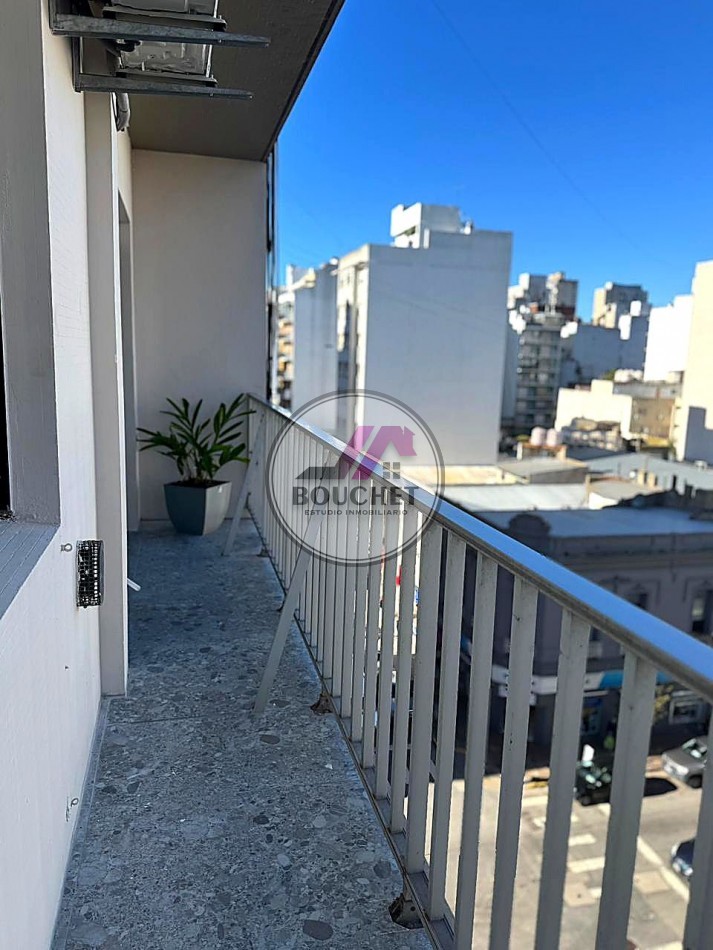 DEPARTAMENTO 3 AMBIENTES CON BALCON CORRIDO EN VENTA | CENTRO