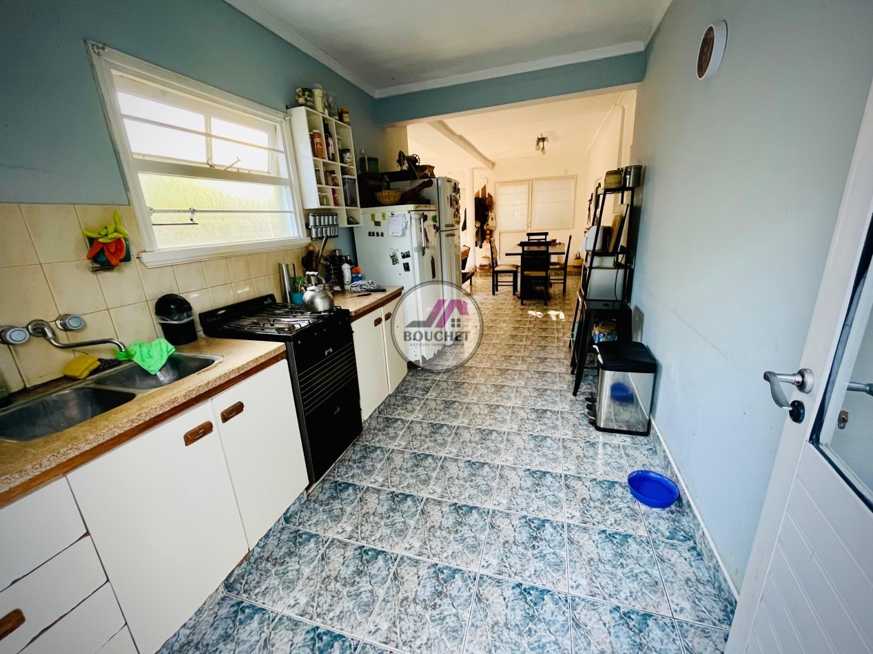 CASA PH AL FRENTE 4 AMBIENTES CON COCHERA EN VENTA | CHAUVIN