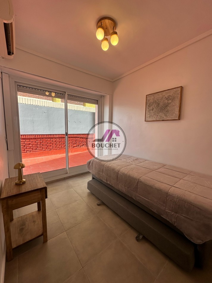 VENDO DEPARTAMENTO 3 AMBIENTES FRENTE AL MAR CON TERRAZA