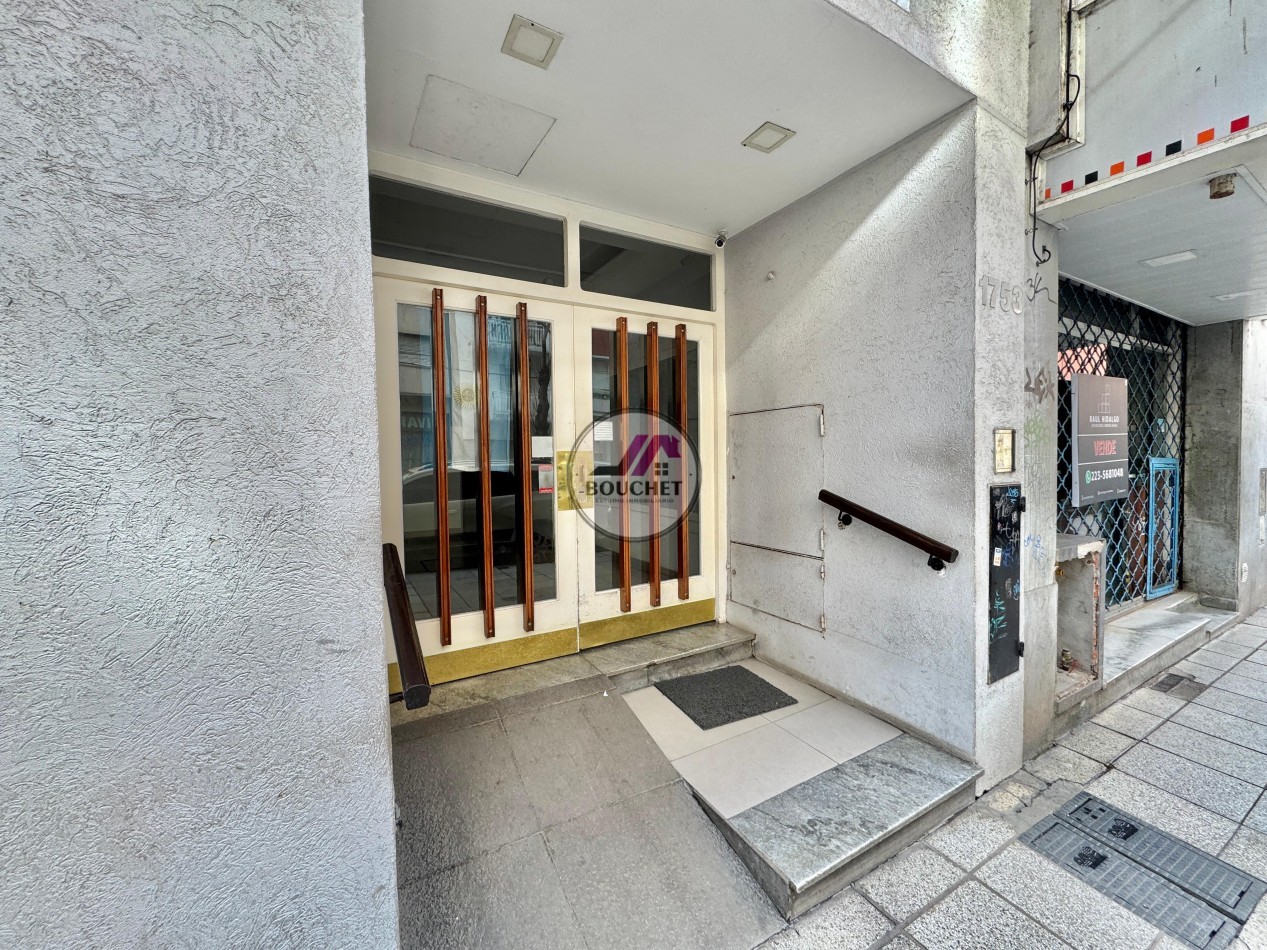 VENDO DEPARTAMENTO MONOAMBIENTE CON BALCON