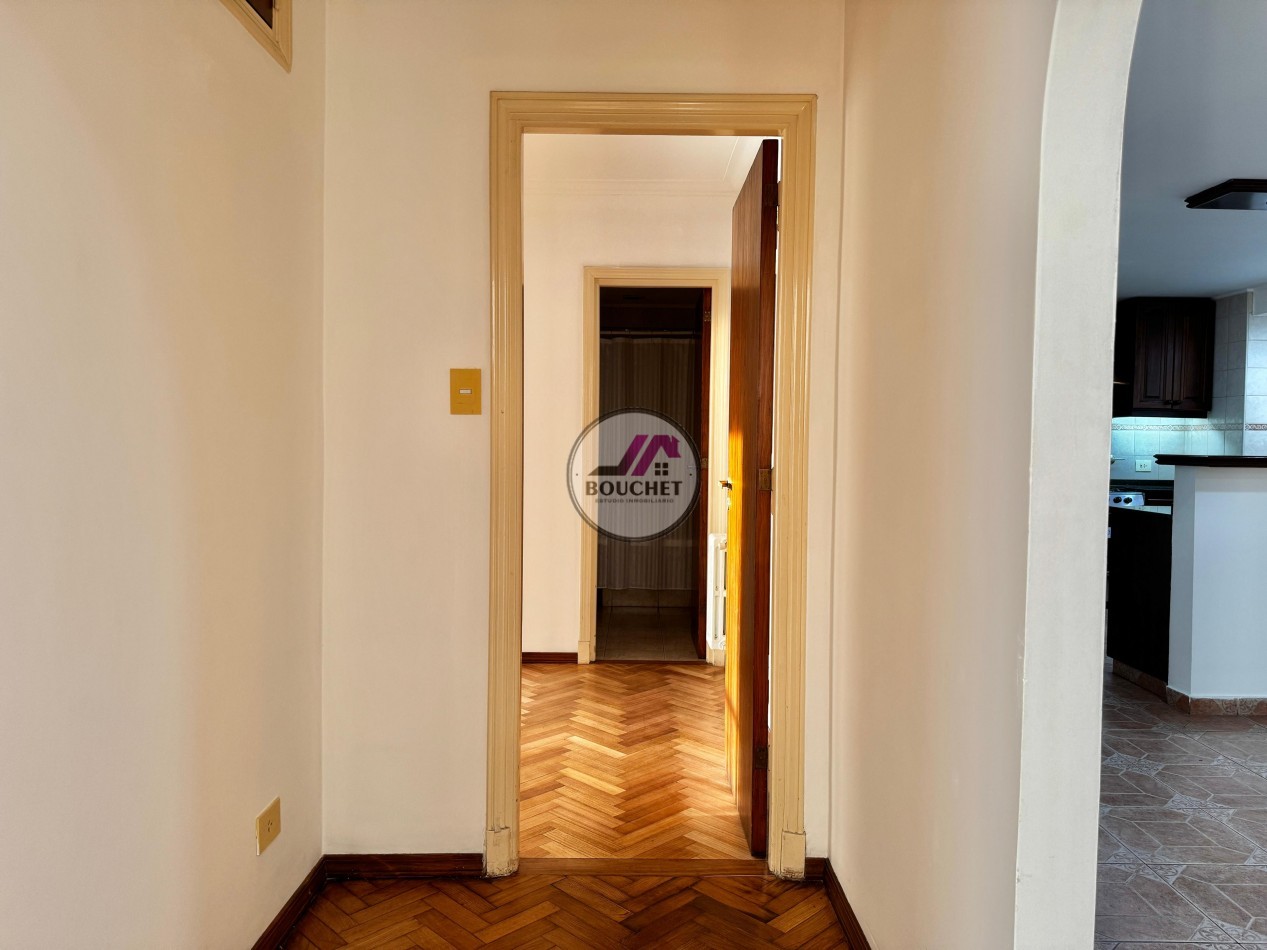 VENDO DEPARTAMENTO 4 AMBIENTES CON BAULERA Y BALCON
