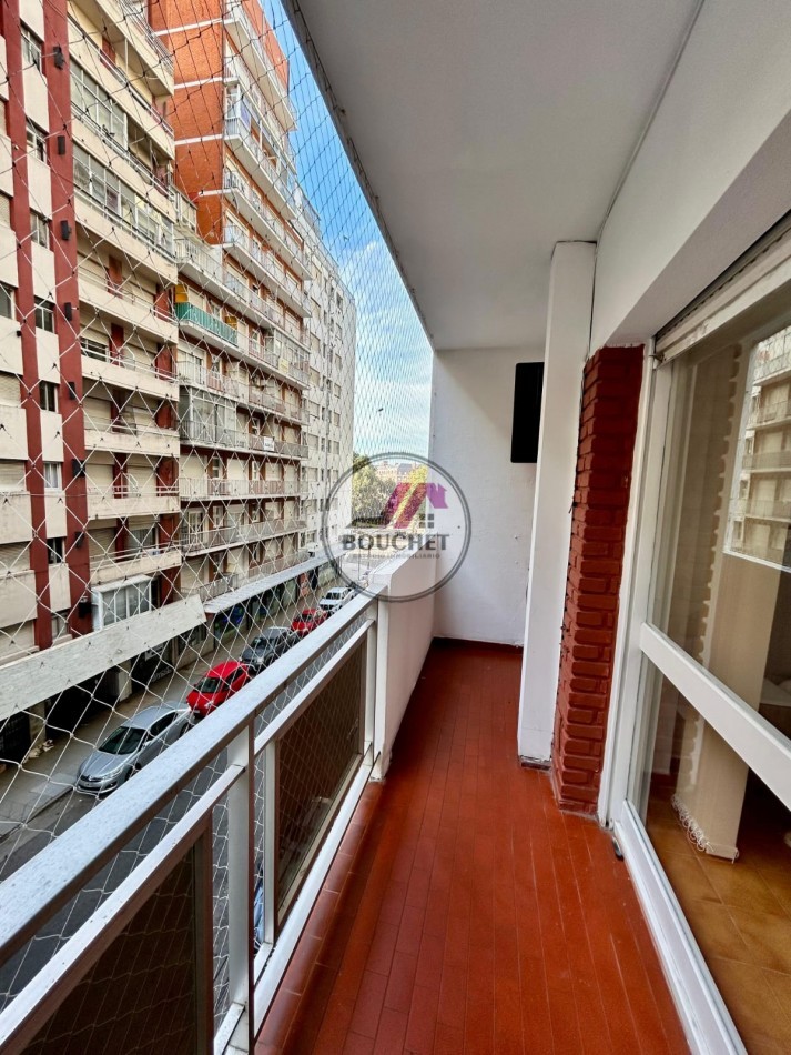 VENDO DEPARTAMENTO MONOAMBIENTE CON BALCON