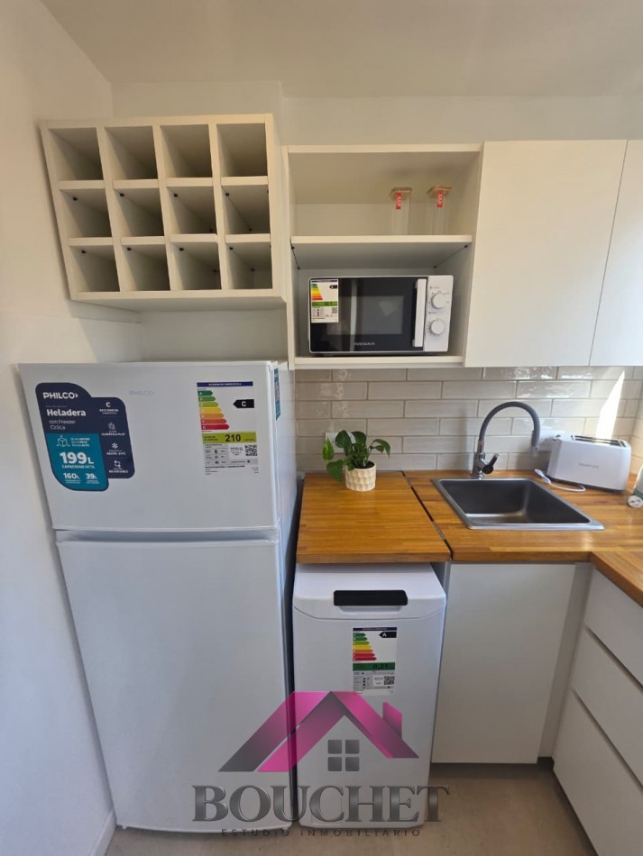 DEPARTAMENTO MONOAMBIENTE CON BALCON | PLAZA COLON 