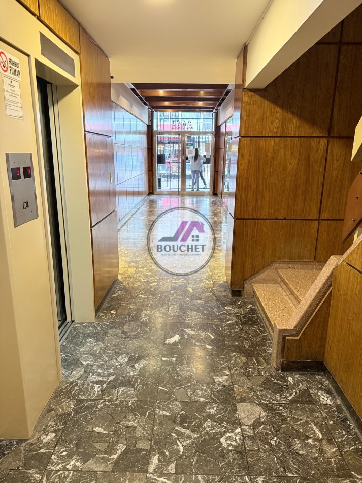 DEPARTAMENTO 2 AMBIENTE CON BALCON EN VENTA | PEATONAL CENTRO