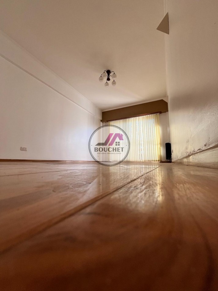 VENDO DEPARTAMENTO 3 AMBIENTES CON COCHERA PLAZA MITRE