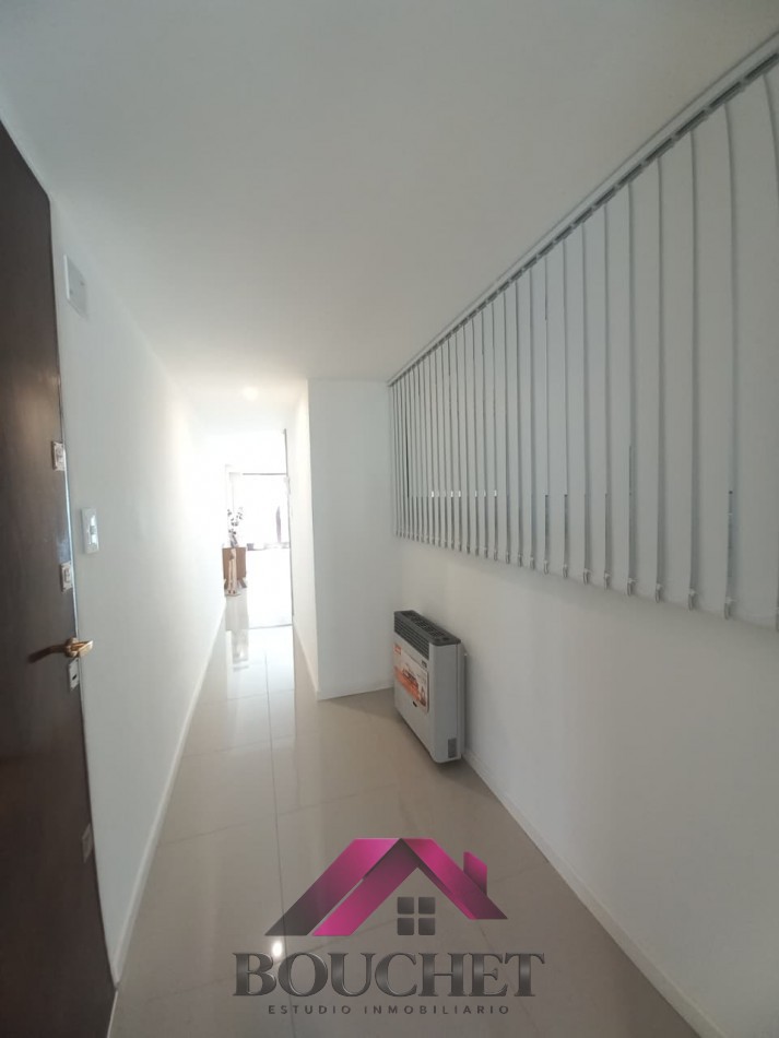 DEPARTAMENTO 3 AMBIENTES CON BALCON EN VENTA | CENTRO