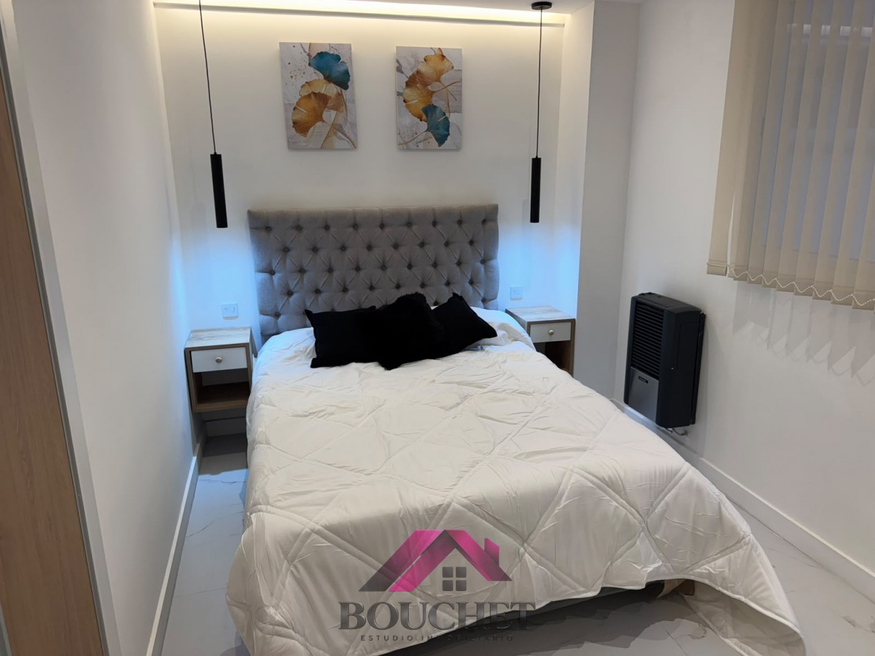 DEPARTAMENTO 3 AMBIENTES A LA CALLE CON BALCON EN VENTA | PLAZA COLON 
