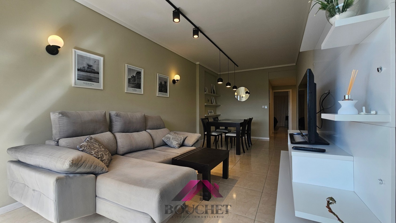 DEPARTAMENTO 2 AMBIENTES CON BALCON FRENTE A LA PLAZA EN VENTA | PLAZA COLON