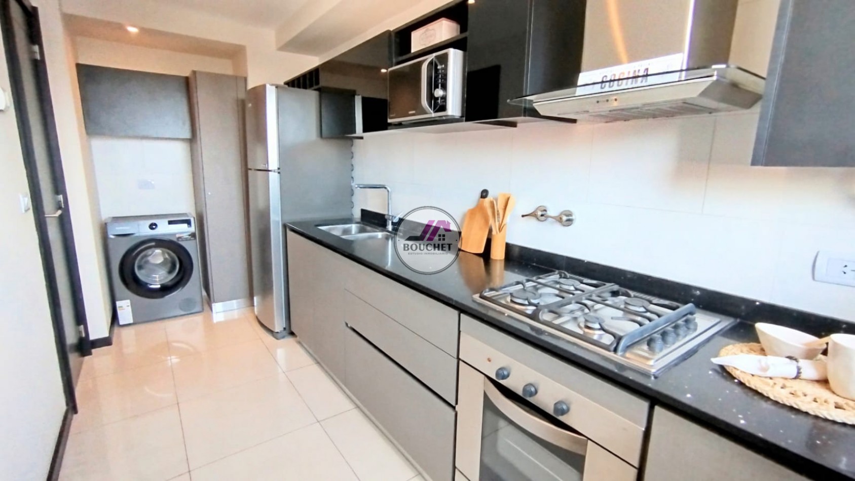 VENDO DEPARTAMENTO 2 AMBIENTES CON COCHERA Y BAULERA 
