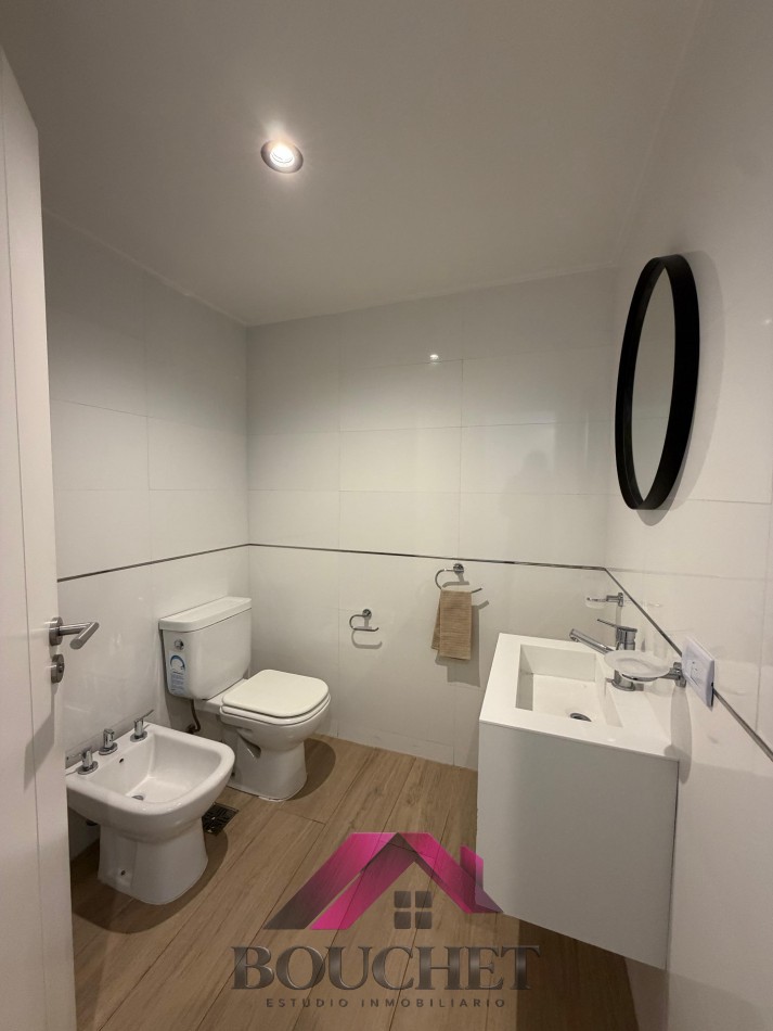 DEPARTAMENTO 2 AMBIENTES A LA CALLE CON BALCON | PLAZA COLON 