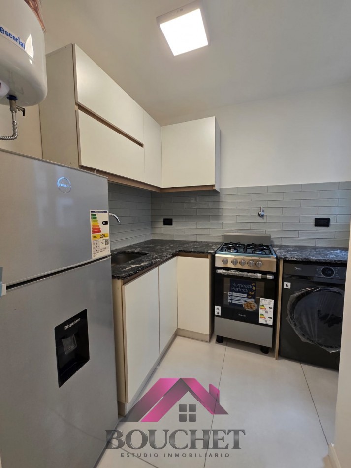 DEPARTAMENTO 3 AMBIENTES RECICLADO EN VENTA | CENTRO