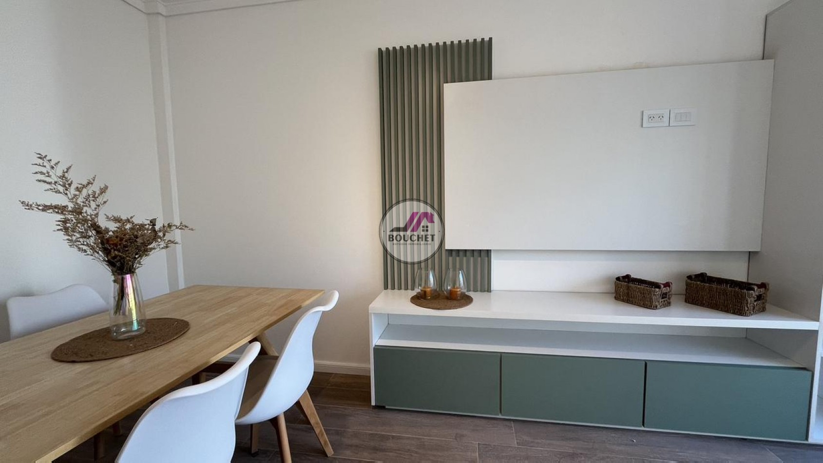 DEPARTAMENTO 2 AMBIENTES A LA CALLE CON BALCON 8VO EN VENTA | CENTRO