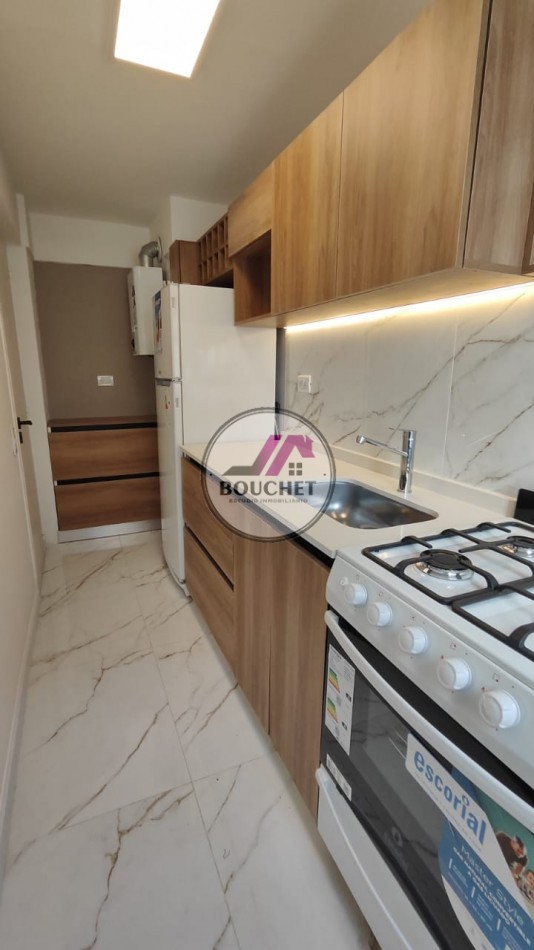 VENDO DEPARTAMENTO 3 AMBIENTES CON BALCON, BAULERA Y COCHERA