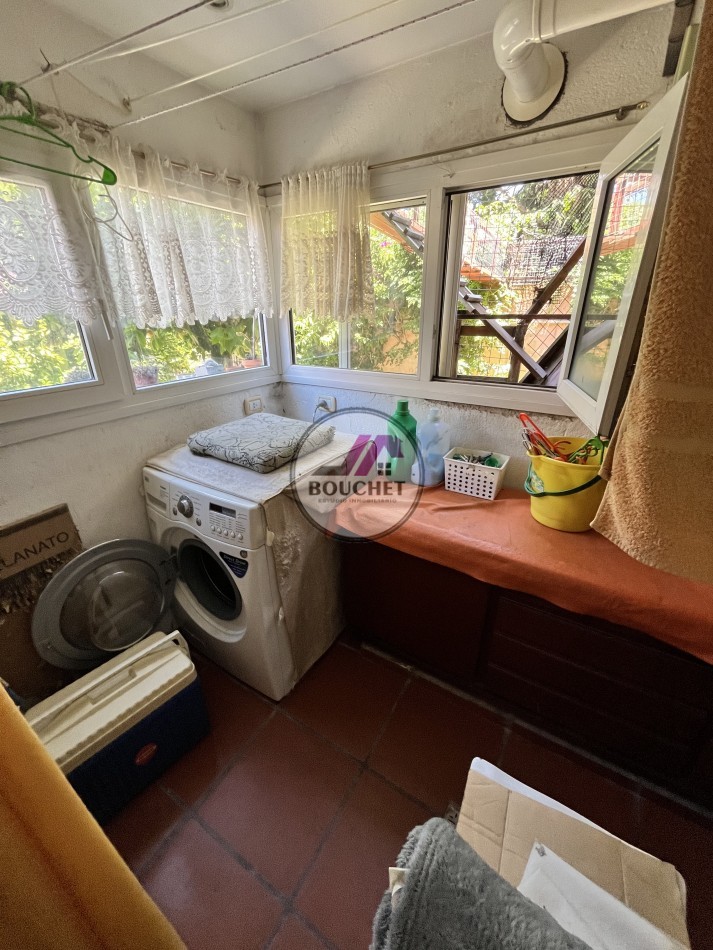 CHALET 5 AMBIENTES, GARAGE QUINCHO DOBLE Y JARDIN EN VENTA | PUNTA MOGOTES