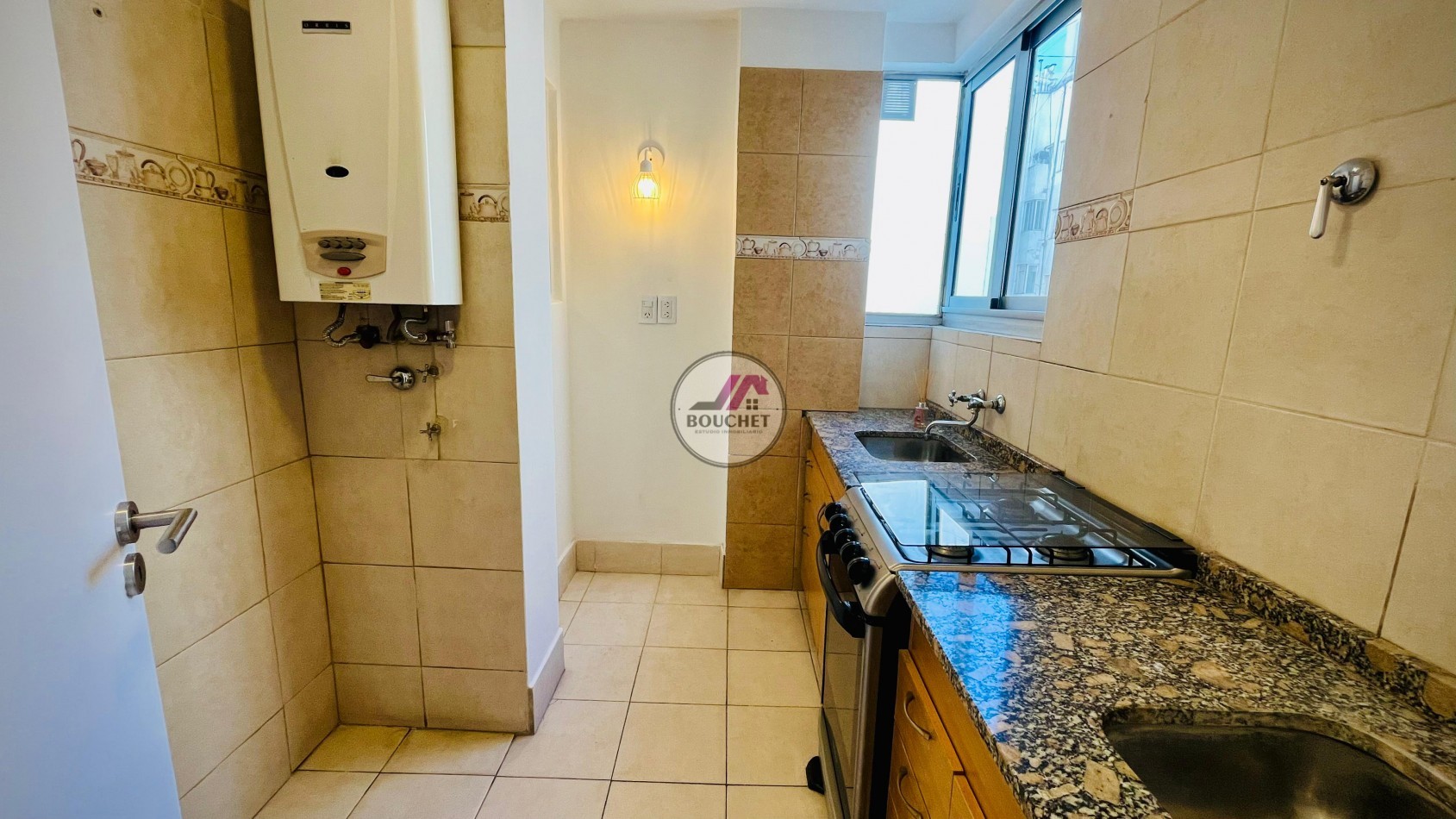 DEPARTAMENTO 2 AMBIENTES CON DEPENDENCIA Y BALCON EN VENTA | CENTRO