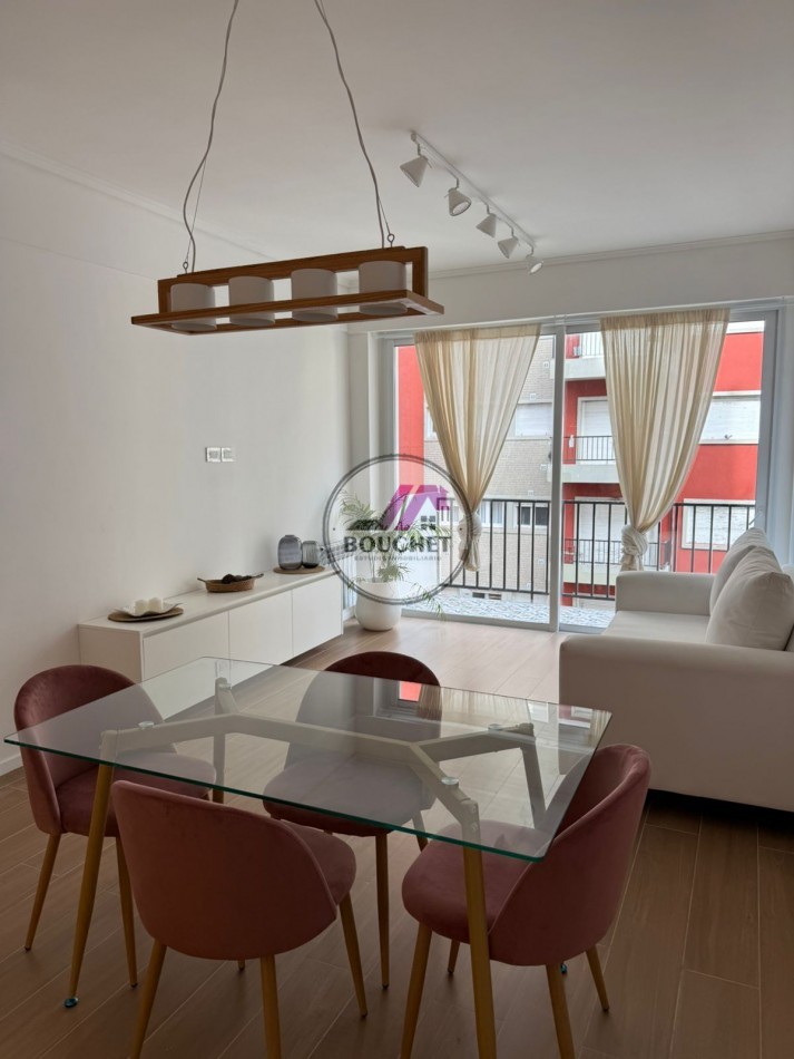 VENDO DEPARTAMENTO 3 AMBIENTES CON BALCON SALIENTE