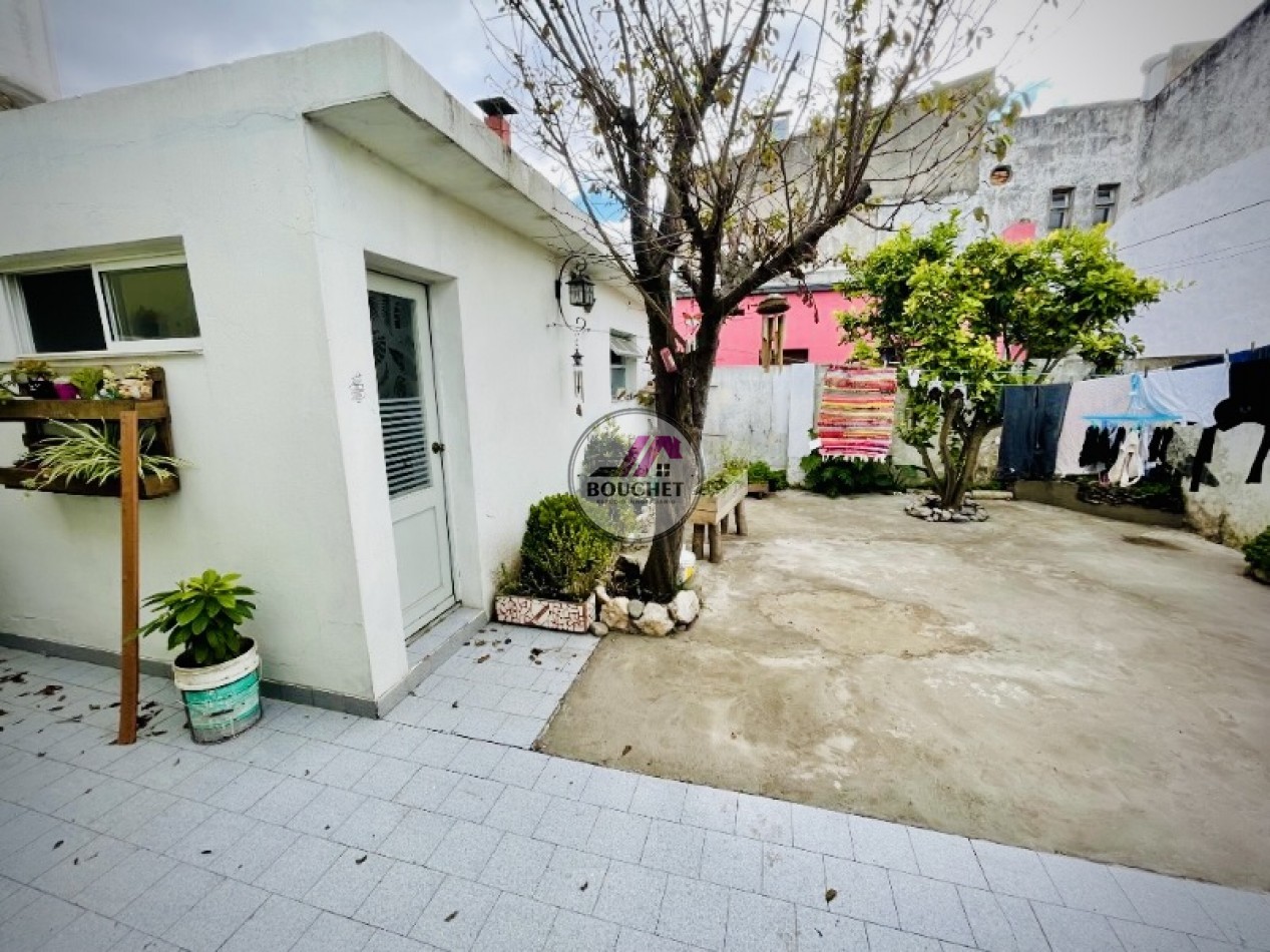 CASA PH AL FRENTE 4 AMBIENTES CON COCHERA EN VENTA | CHAUVIN