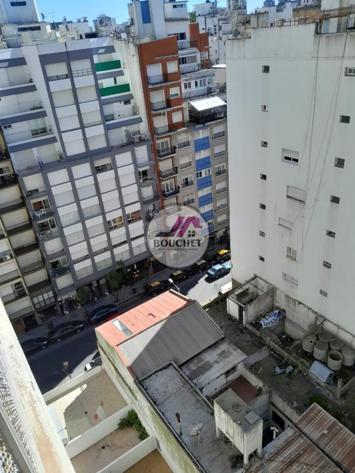 VENDO DEPARTAMENTO MONOAMBIENTE LATERAL CON BALCON EN MARAL