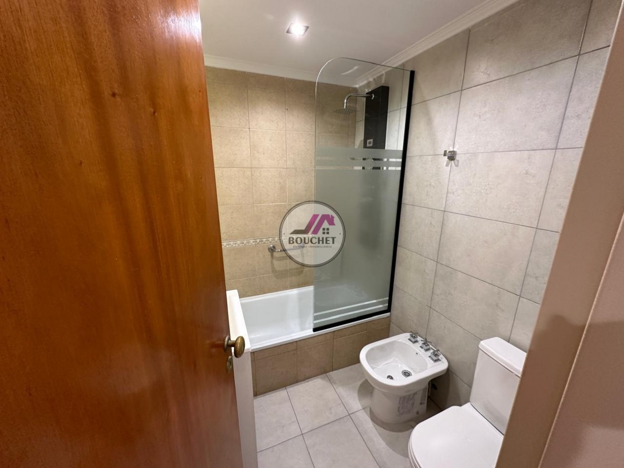 VENDO DEPARTAMENTO 3 AMBIENTES CON COCHERA PLAZA MITRE