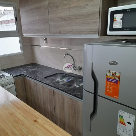 VENDO DEPARTAMENTO 1 AMBIENTE CON BALCON