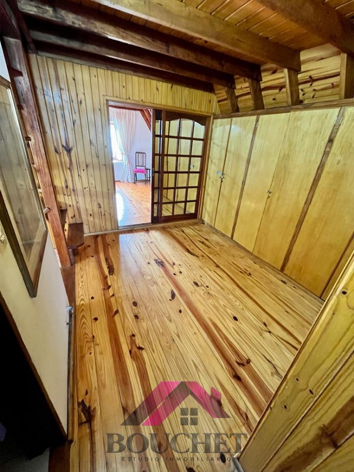 CASA ALPINA 4 AMBIENTES, GARAGE Y PARQUE EN VENTA | PUNTA MOGOTES