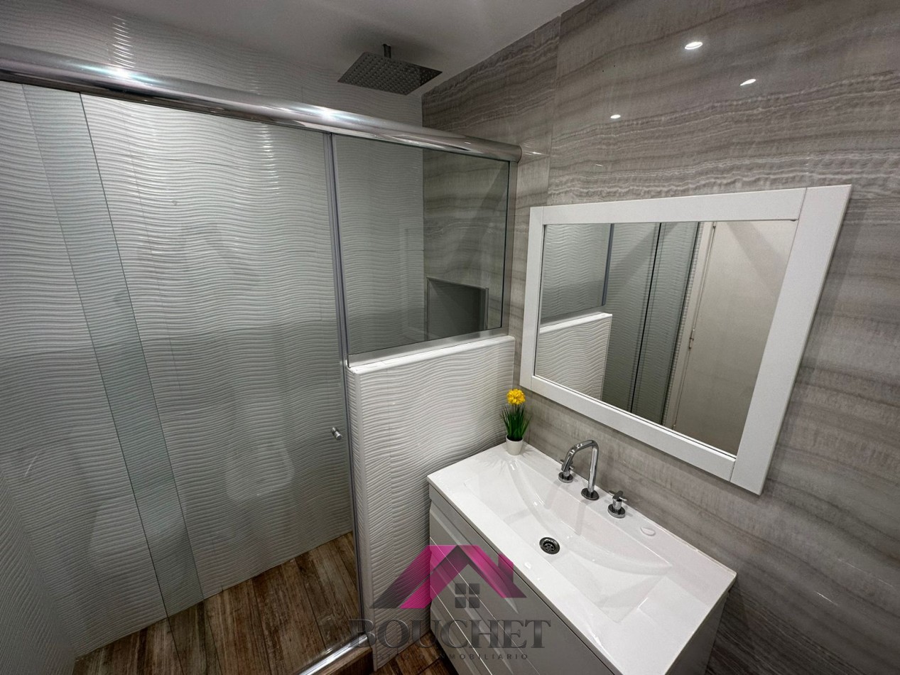 OPORTUNIDAD 2 AMBIENTES CON BALCON FRENTE A PLAZA COLON