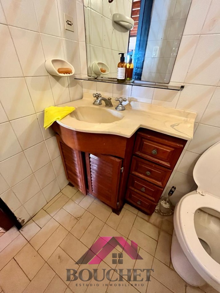 CASA ALPINA 4 AMBIENTES, GARAGE Y PARQUE EN VENTA | PUNTA MOGOTES