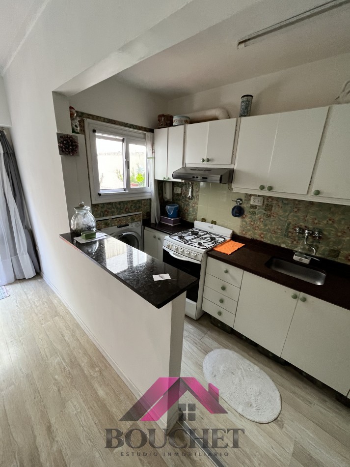 VENDO DEPARTAMENTO 2 AMBIENTES CON PATIO ZONA ALDREY - OPCION COCHERA