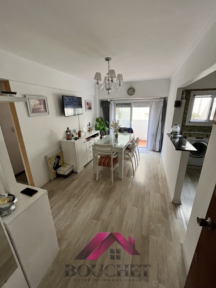 VENDO DEPARTAMENTO 2 AMBIENTES CON PATIO ZONA ALDREY - OPCION COCHERA