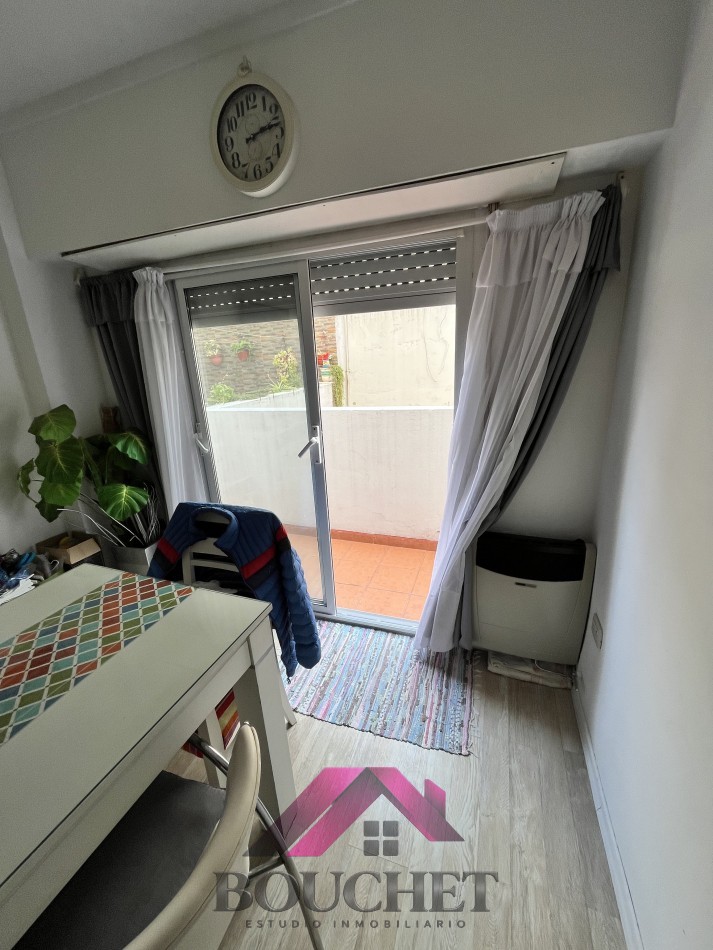 VENDO DEPARTAMENTO 2 AMBIENTES CON PATIO ZONA ALDREY - OPCION COCHERA