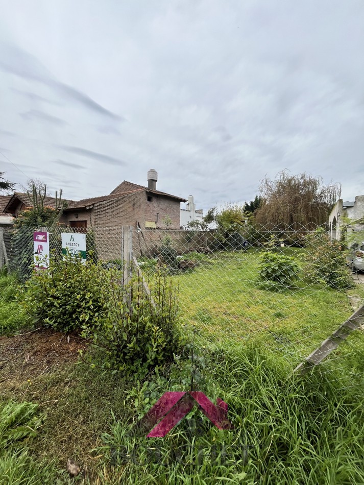 VENDO LOTE AMPLIO BARRIO CAISAMAR 