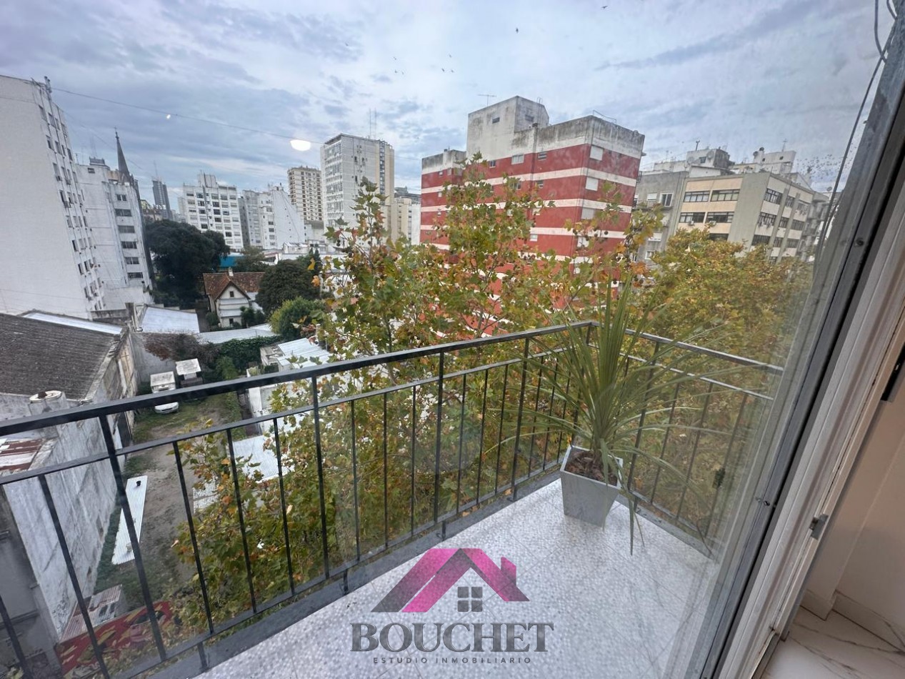 VENDO DEPARTAMENTO MONOAMBIENTE A LA CALLE CON BALCON