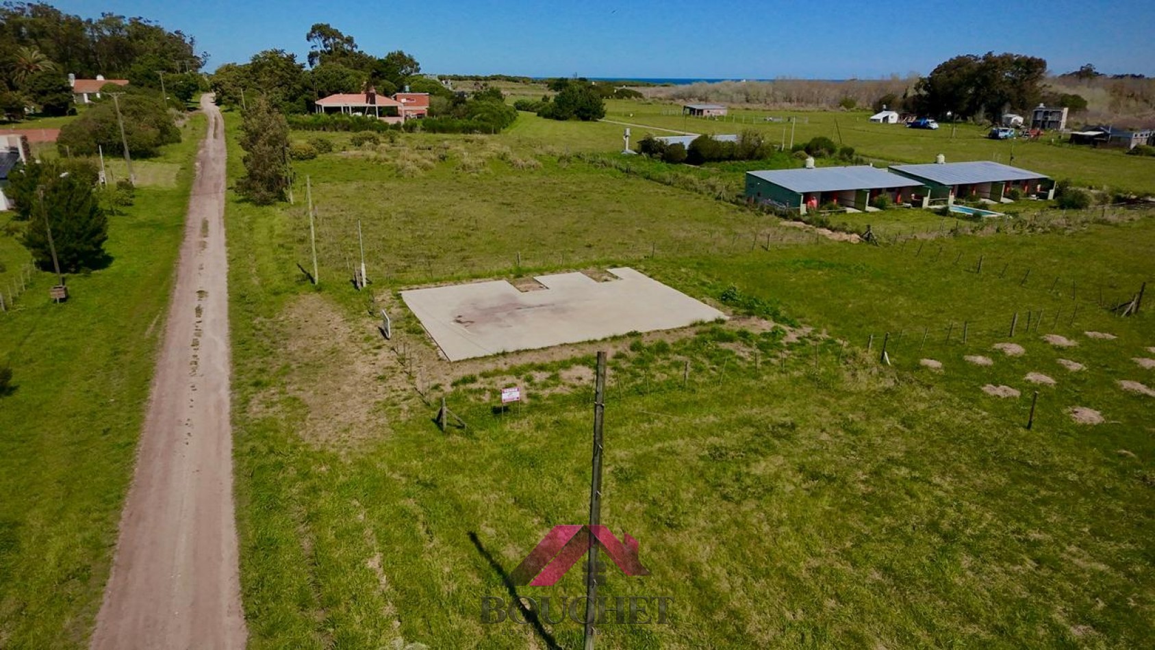 LOTE CON MEJORAS Y SERVICIOS EN VENTA | SAN EDUARDO DEL MAR