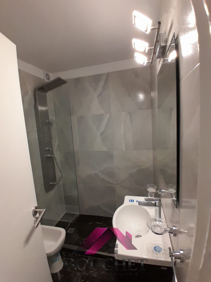 DEPARTAMENTO 2 AMBIENTES CON DEPENDENCIA Y COCHERA EN VENTA | CENTRO