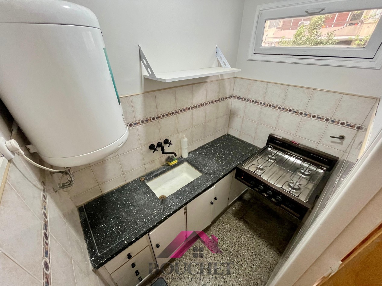 DEPARTAMENTO MONOAMBIENTE A LA CALLE EN VENTA | PLAZA COLON
